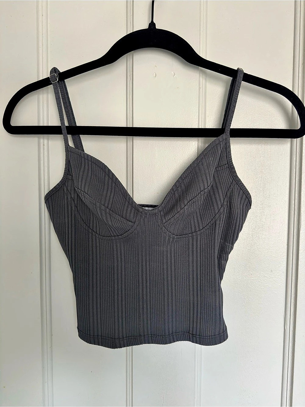 Fashion Nova Ribbed Cropped Cami in Gray